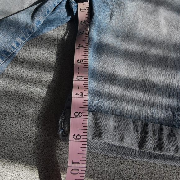 Liquid Jeans Denim Stretch Shorts Size 11/12 - Picture 9 of 9